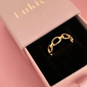 Pierścionek ogniwa pozłacany w pudełku na prezent Lukierj ewellery