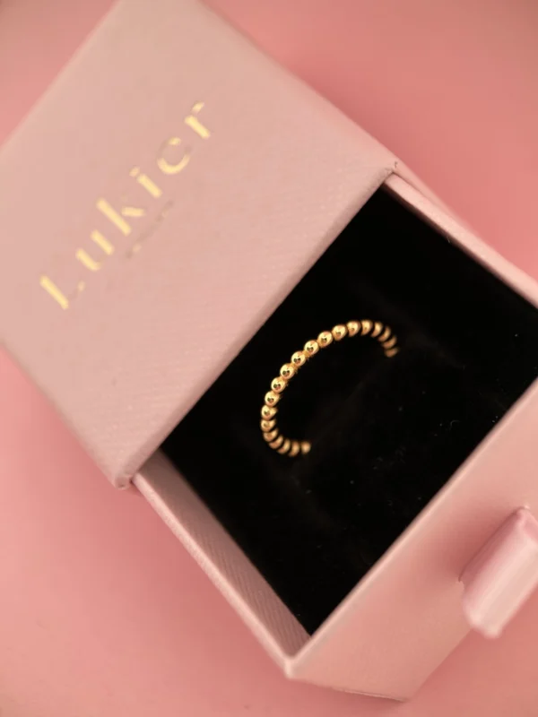 pozłacany pierścionek z kuleczkami w pudełeczku Lukier jewellery pozłacany pierścionek z kuleczkami w pudełeczku Lukier jewellery